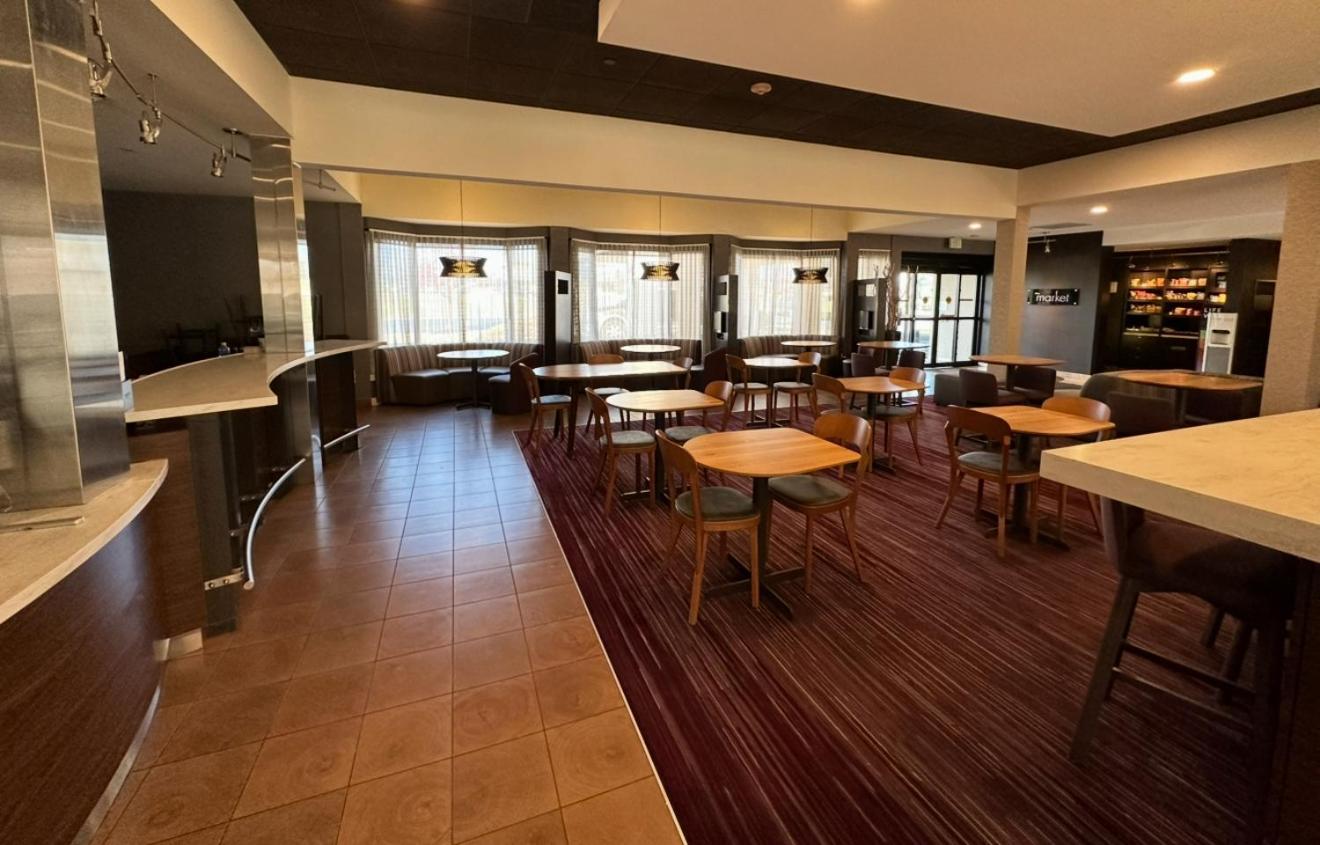Courtyard By Marriott Fishkill Hotel Exterior photo